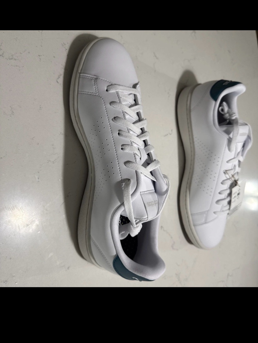 adidas Advantage White Green Low Top Sneakers - Size US Men 11.5 / Women 12.5